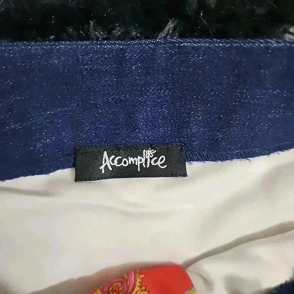 Y2k Vintage Denim Bandana Midi skirt. Size 7 - Picture 5 of 9